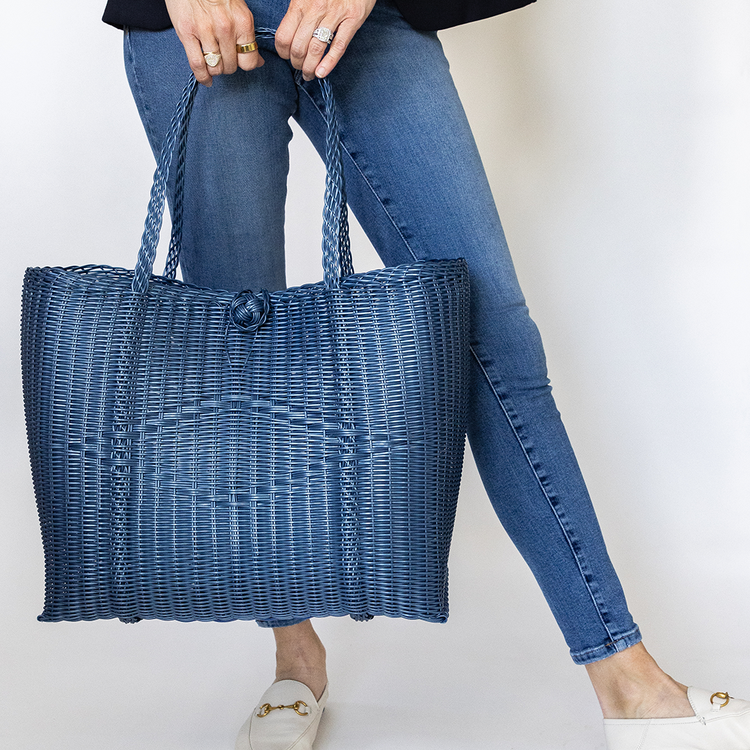 Medium, Solid in Fog Blue Tote