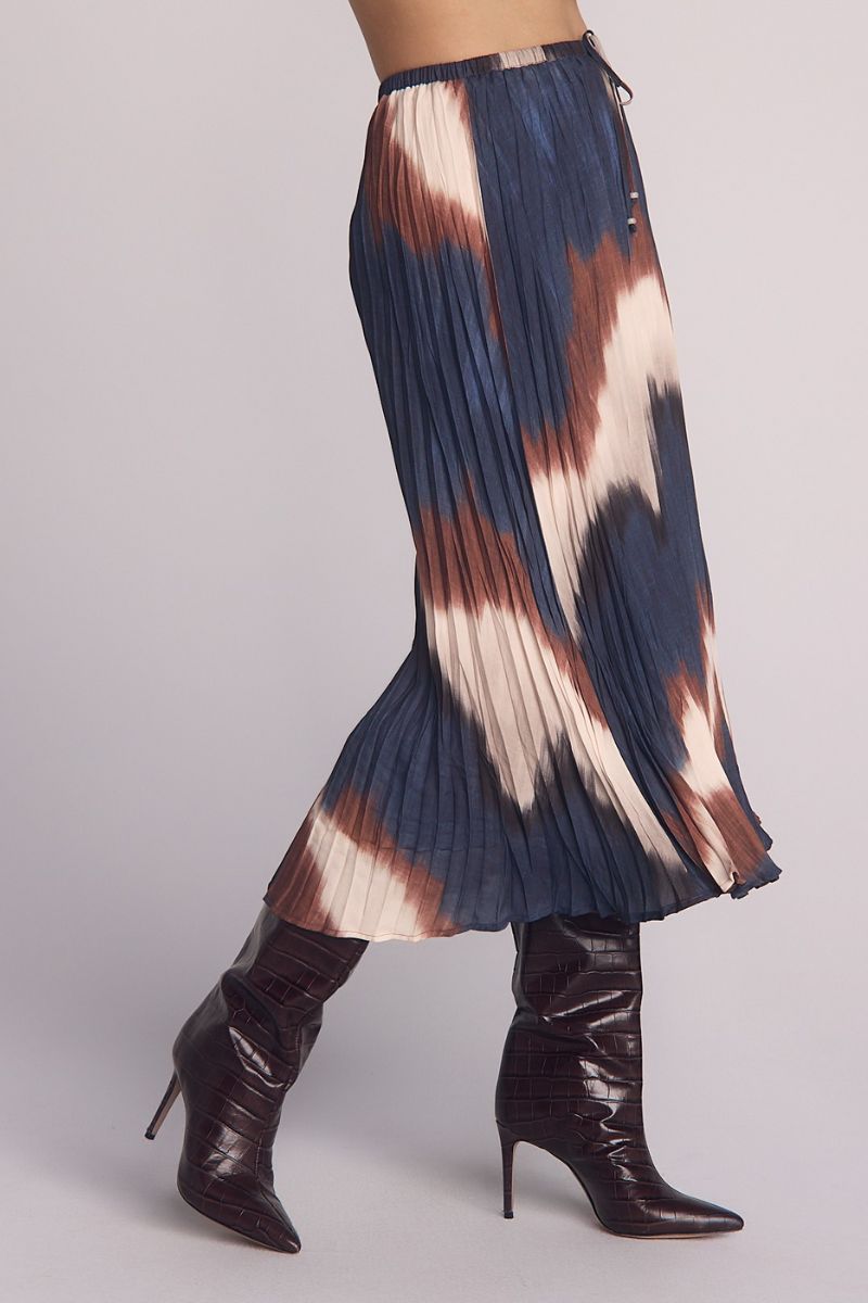 Pleated Skirt with Tie