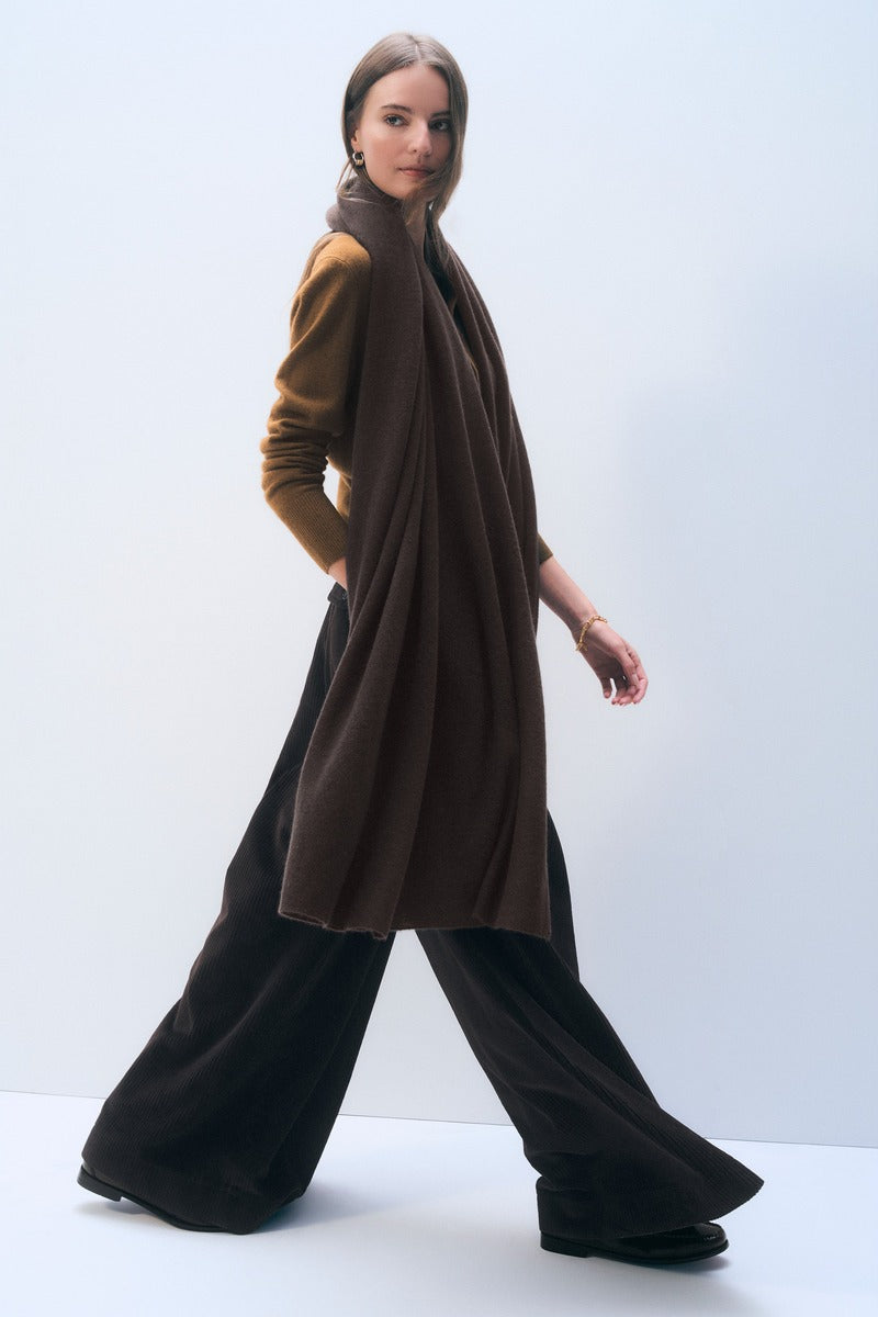 White + Warren Cashmere Travel Wrap in Coffee Bean