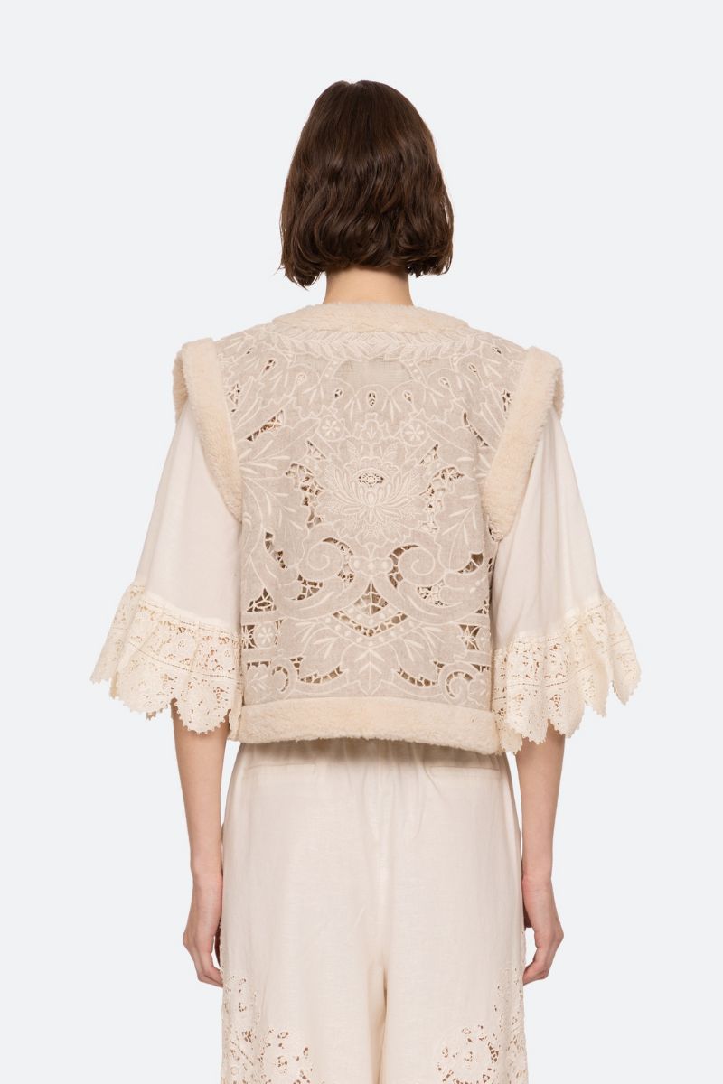 Ceci Embroidery Felt Vest