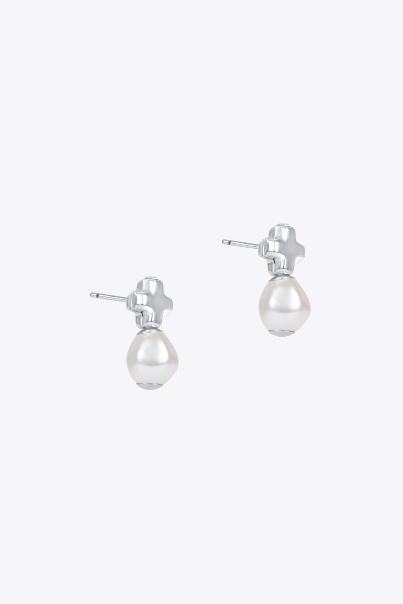 Signature Cross Sterling Stud - Classic Pearl