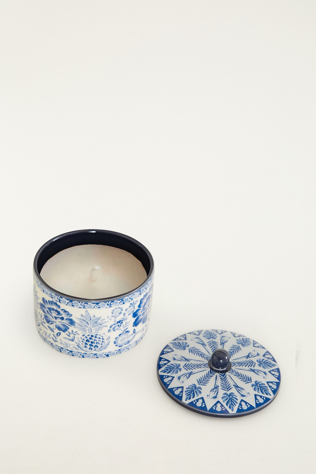 GARDEN ROMANCE CERAMIC CANDLE