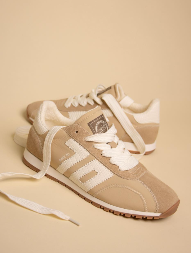 Back 70 Streetwear Asian in Almond Sneakers