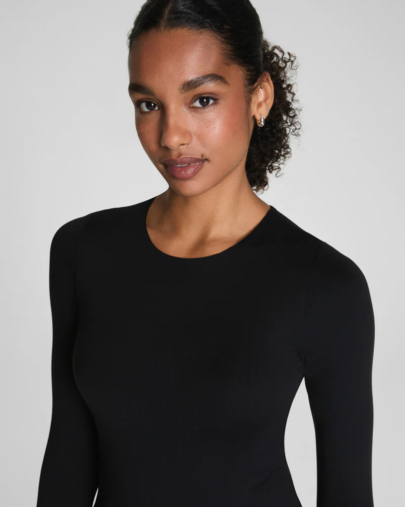 Smoothing Jersey Long Sleeve Crew