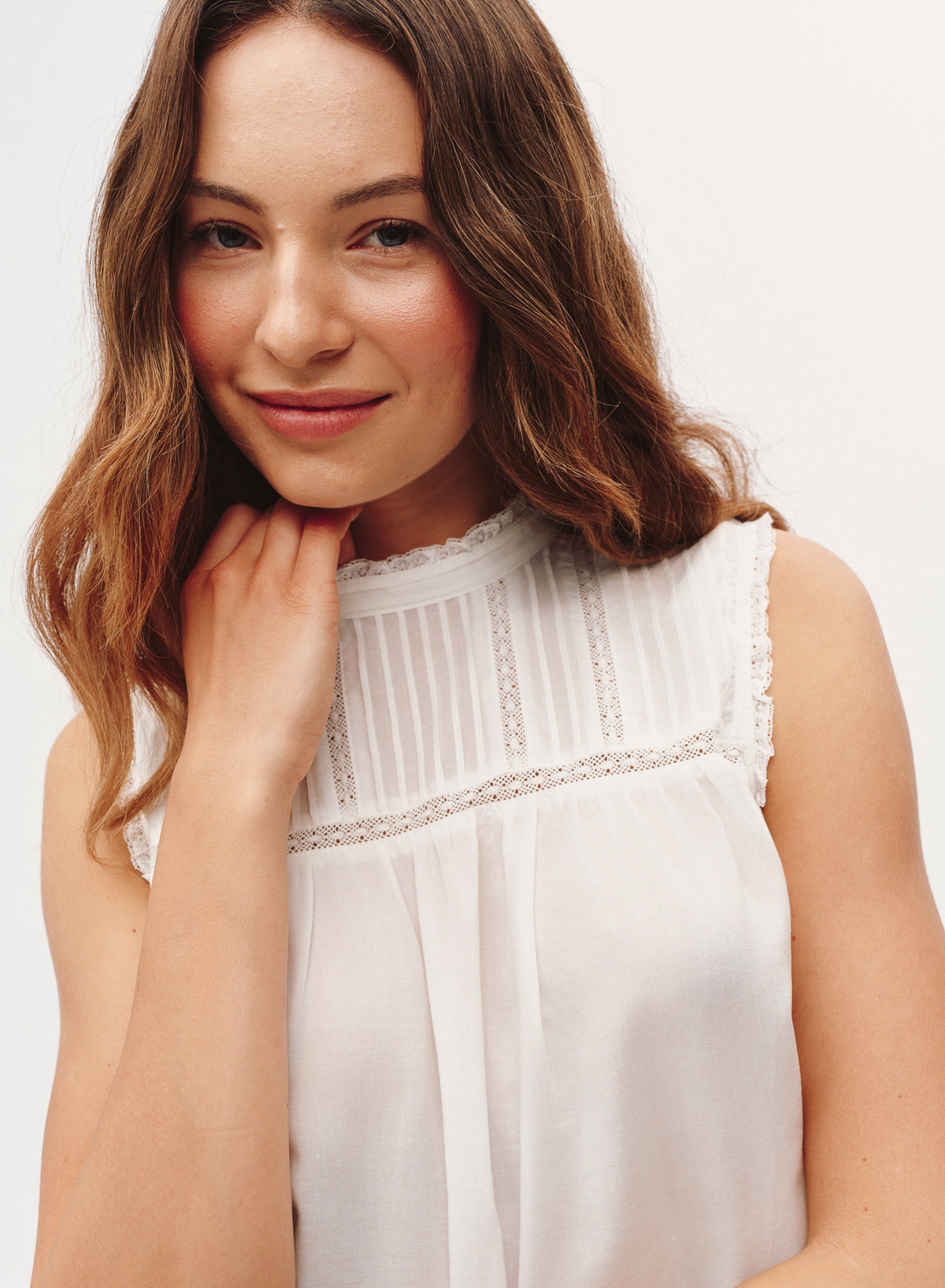 B20489-N41-302 - SLEEVELESS LACE & PINTUCK TOP