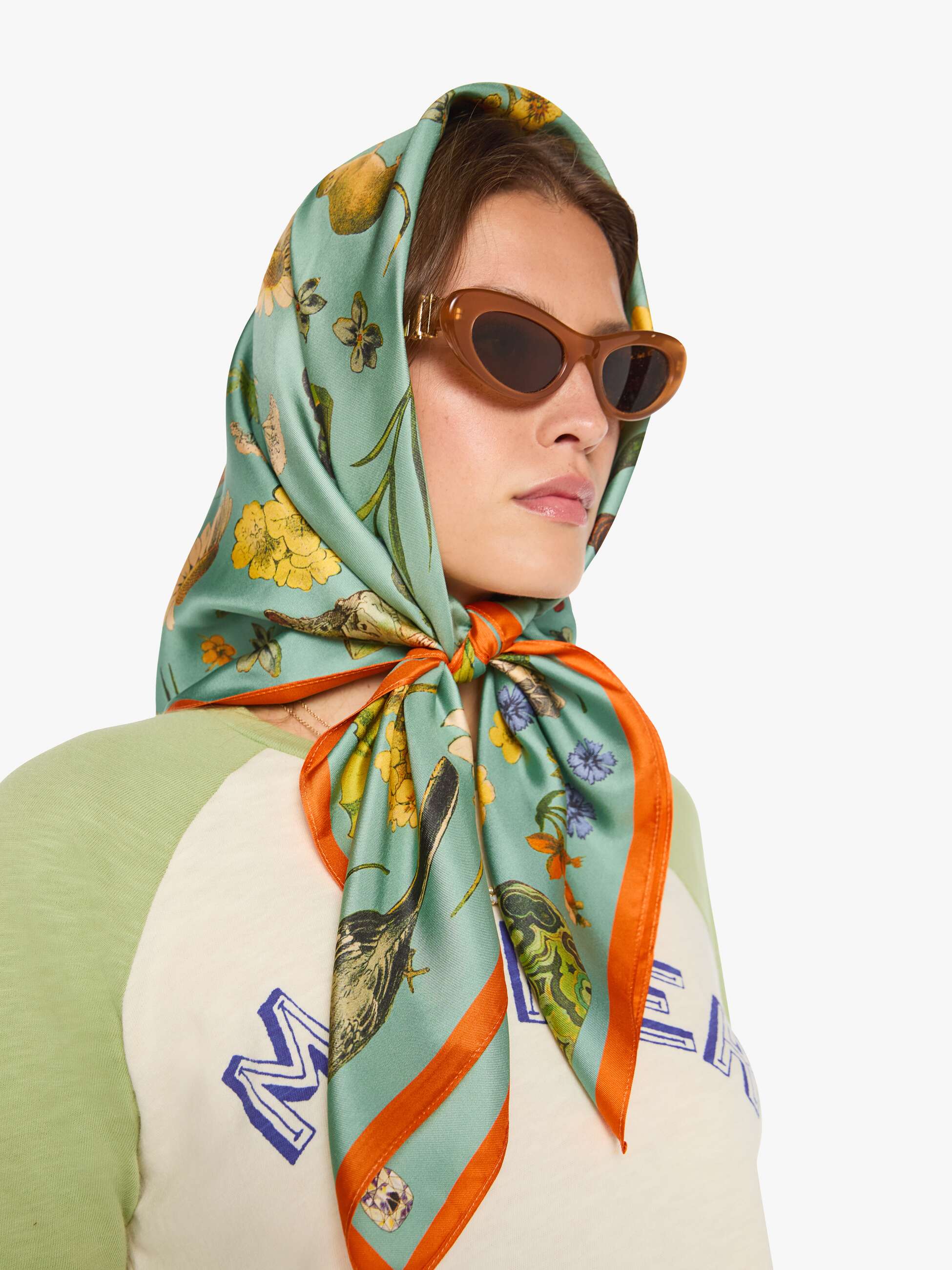 THE SCARF IT