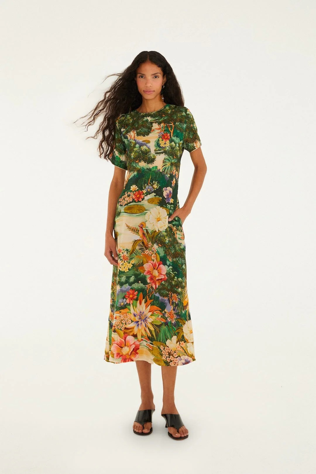 Oriental Garden Multicolor Short Sleeve Maxi Dress