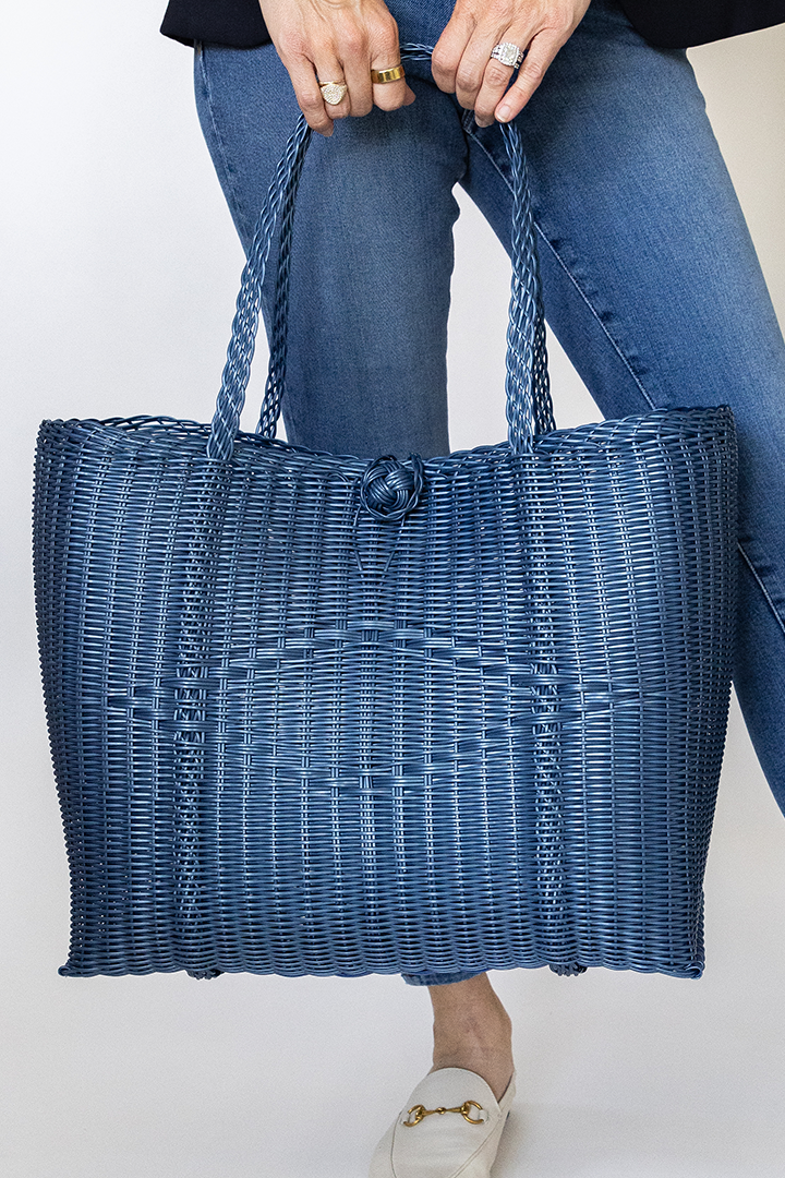 Medium, Solid in Fog Blue Tote