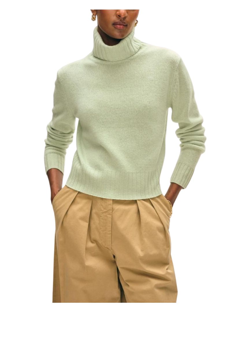Cashmere Featherweight Turtleneck