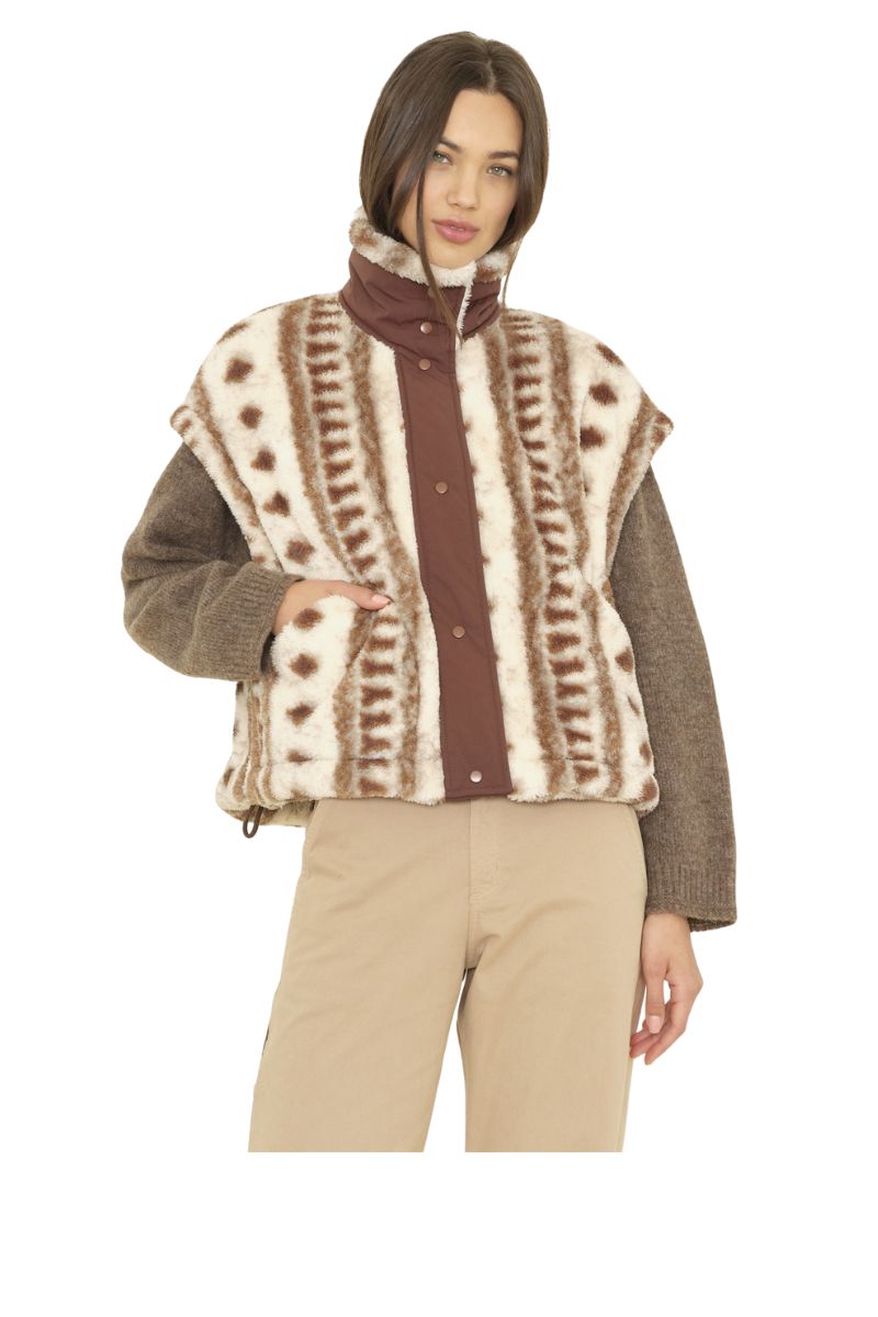 Ravena Vest