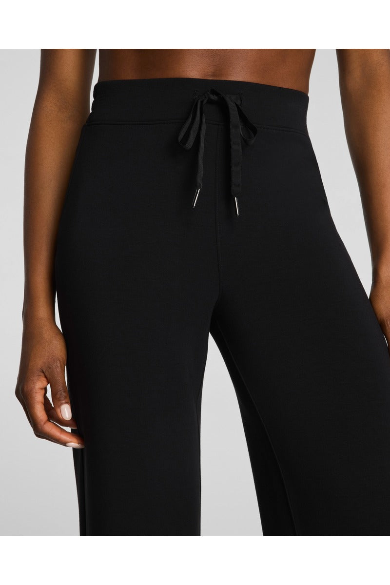 Spanx Airessentials® Straight Leg Pant