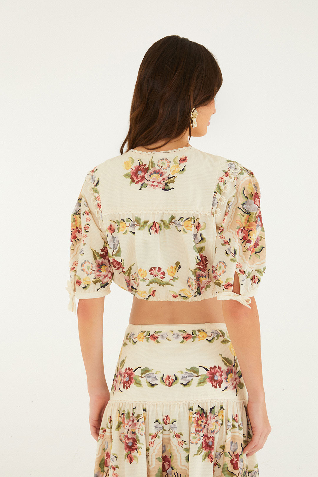 FLORAL MOSAIC TAPESTRY CREAM BLOUSE