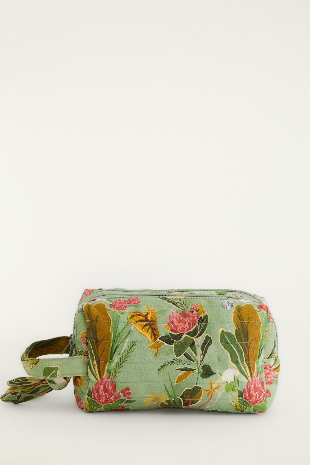 PAINTED FARM GREEN LARGE TOILETRY BAG