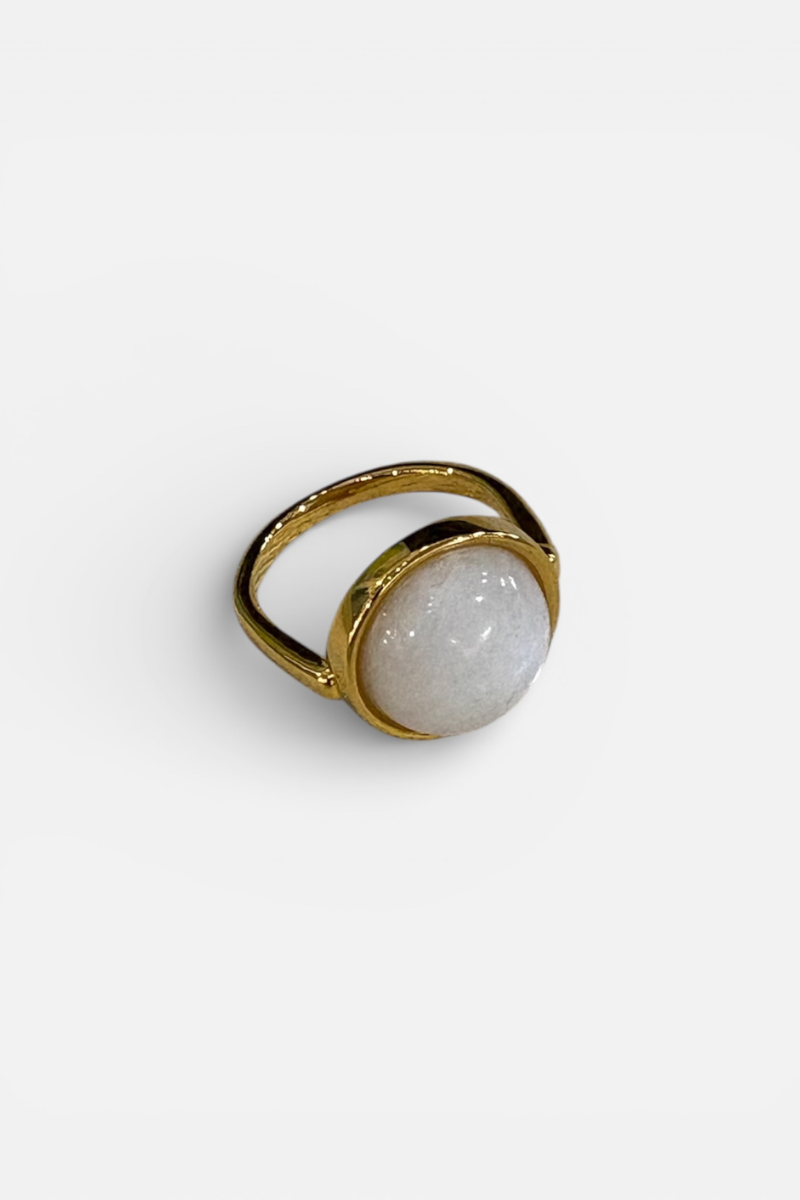 Gold Round Moonstone Ring
