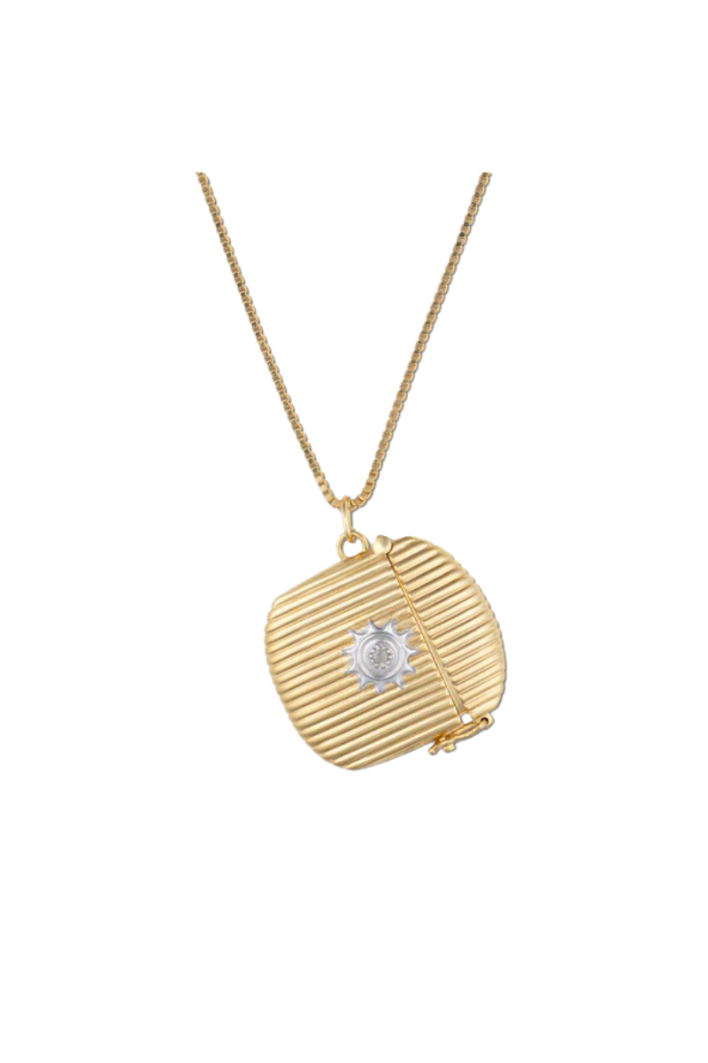 Ribbed Vesta Case Necklace