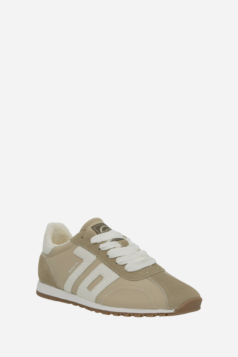 Back 70 Streetwear Asian in Almond Sneakers