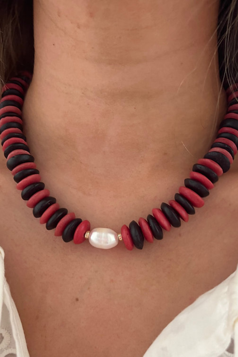 UGA Game Day Mixed Milledge with Pearl Necklace