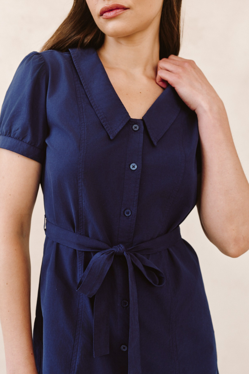 Short Sleeve Seamed Puritan Collar Dress