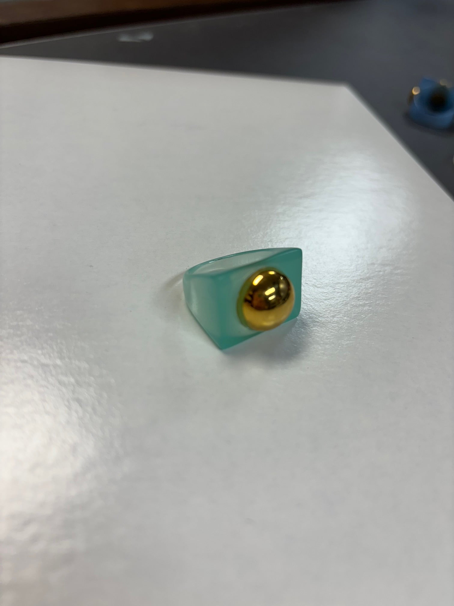 Transparent Menthol Square Gold Bubble Ring