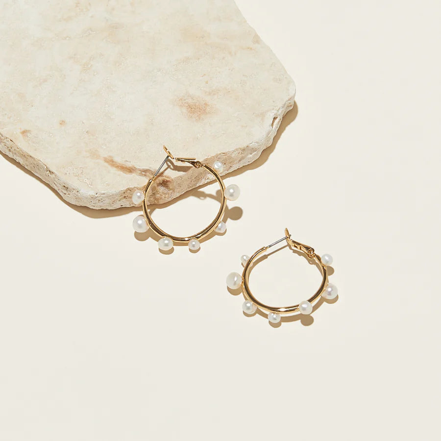 Mini Isla Pearl Hoops