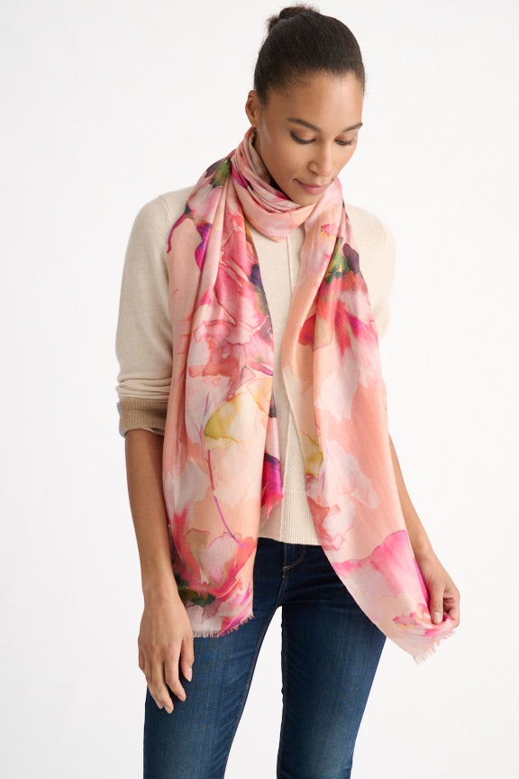 HIGHLAND BLOOMS PRINT SCARF