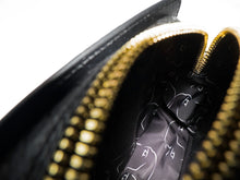 Load image into Gallery viewer, Bene - Fairfax Black Gator Handbag