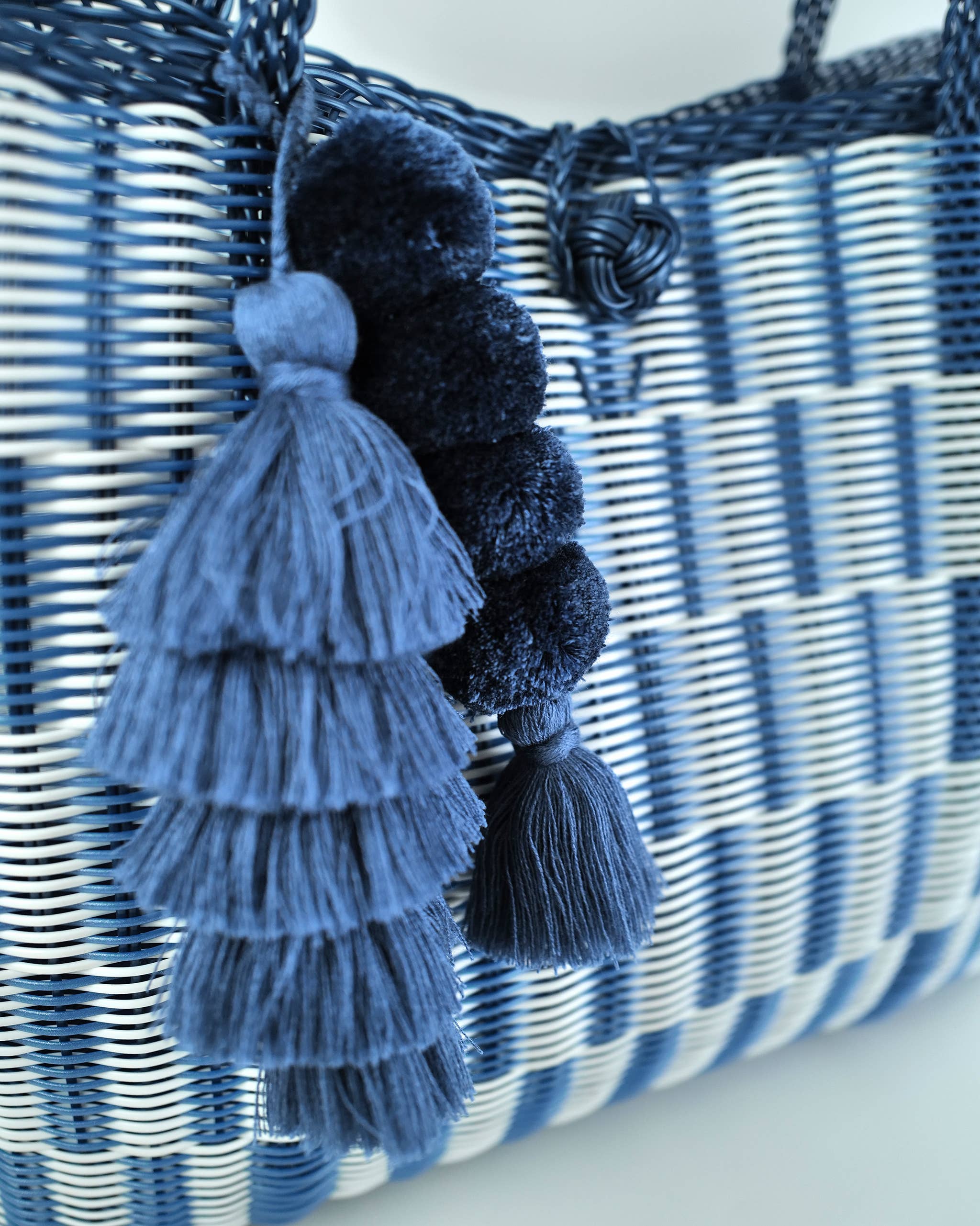 Flair Pom | Fog Blue