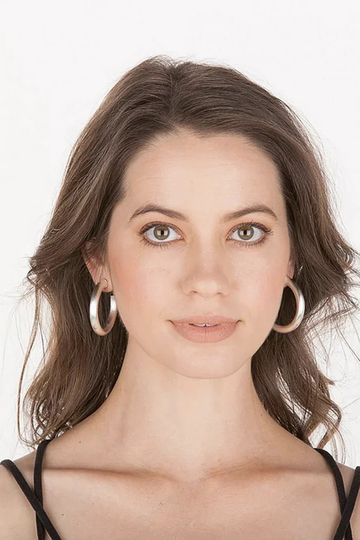 Chantal Hoops