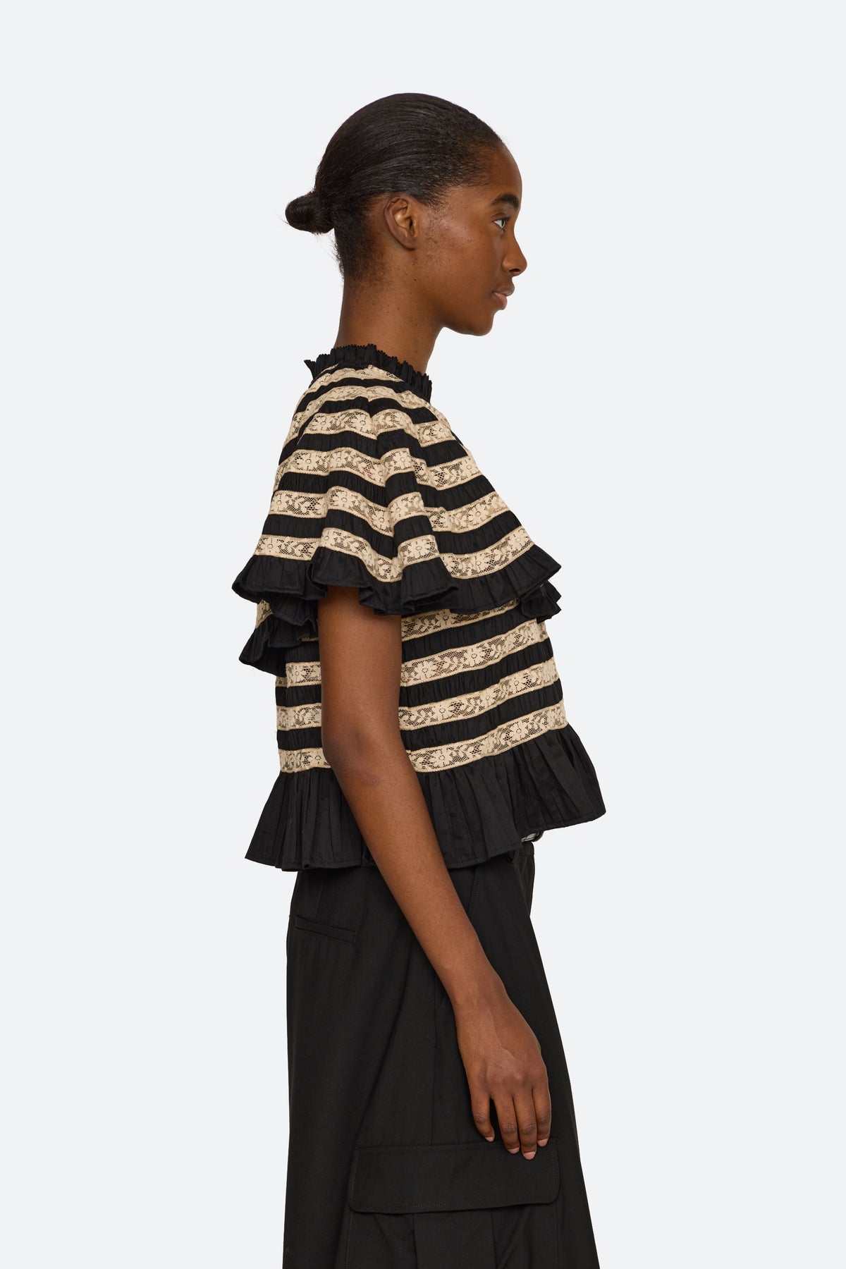 JEMIMA SLVLESS CAPE TOP (D1)