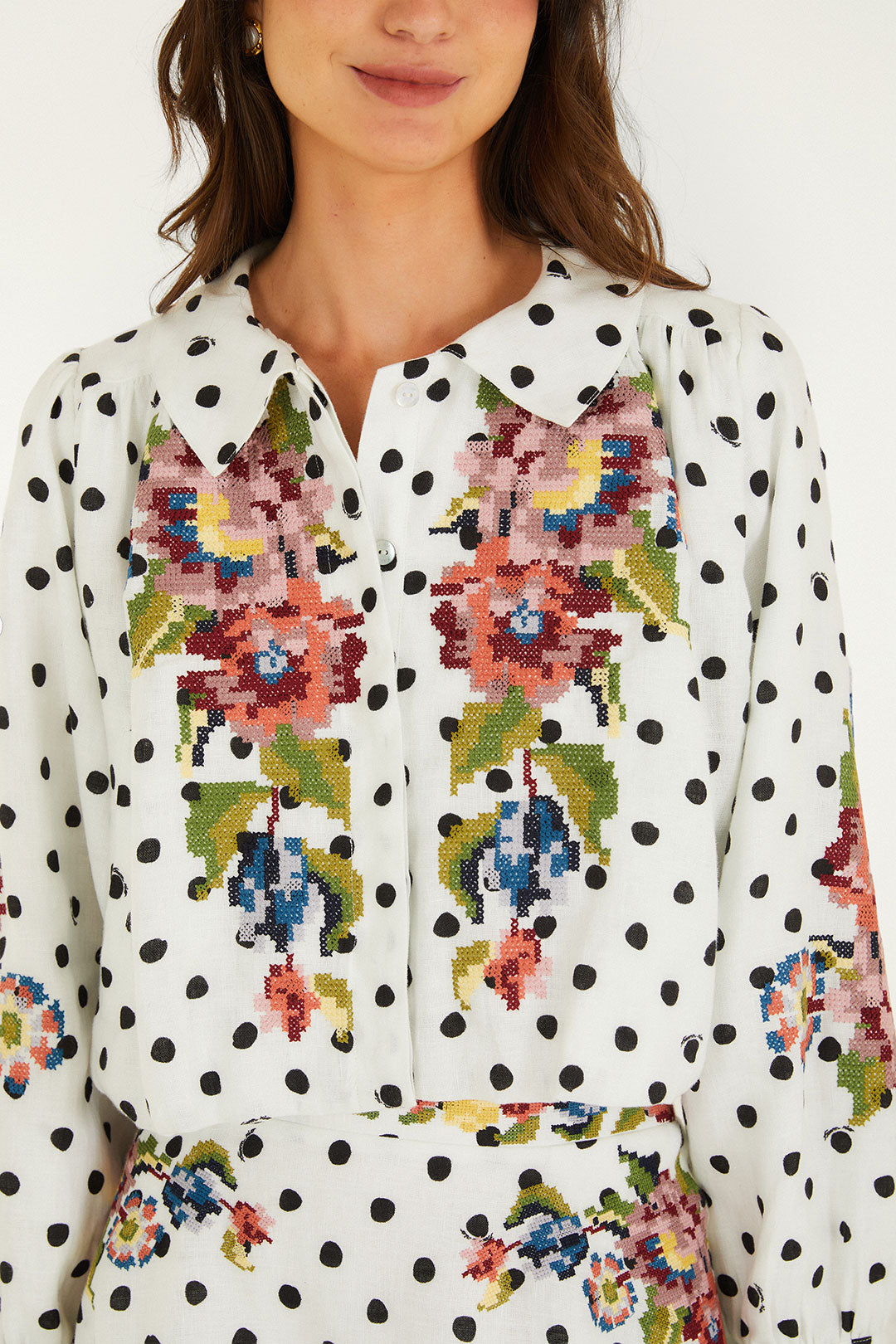 GRANDMA DOTS OFF-WHITE LONG SLEEVE CROP TOP